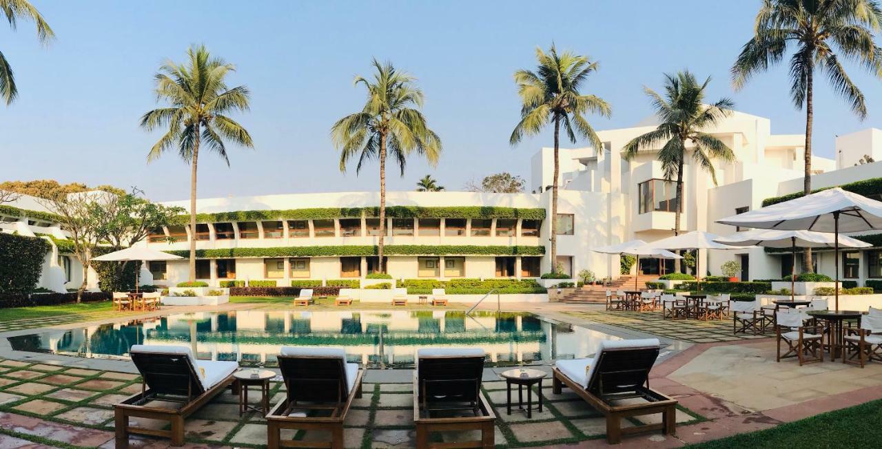 Trident Bhubaneswar Hotell Exteriör bild